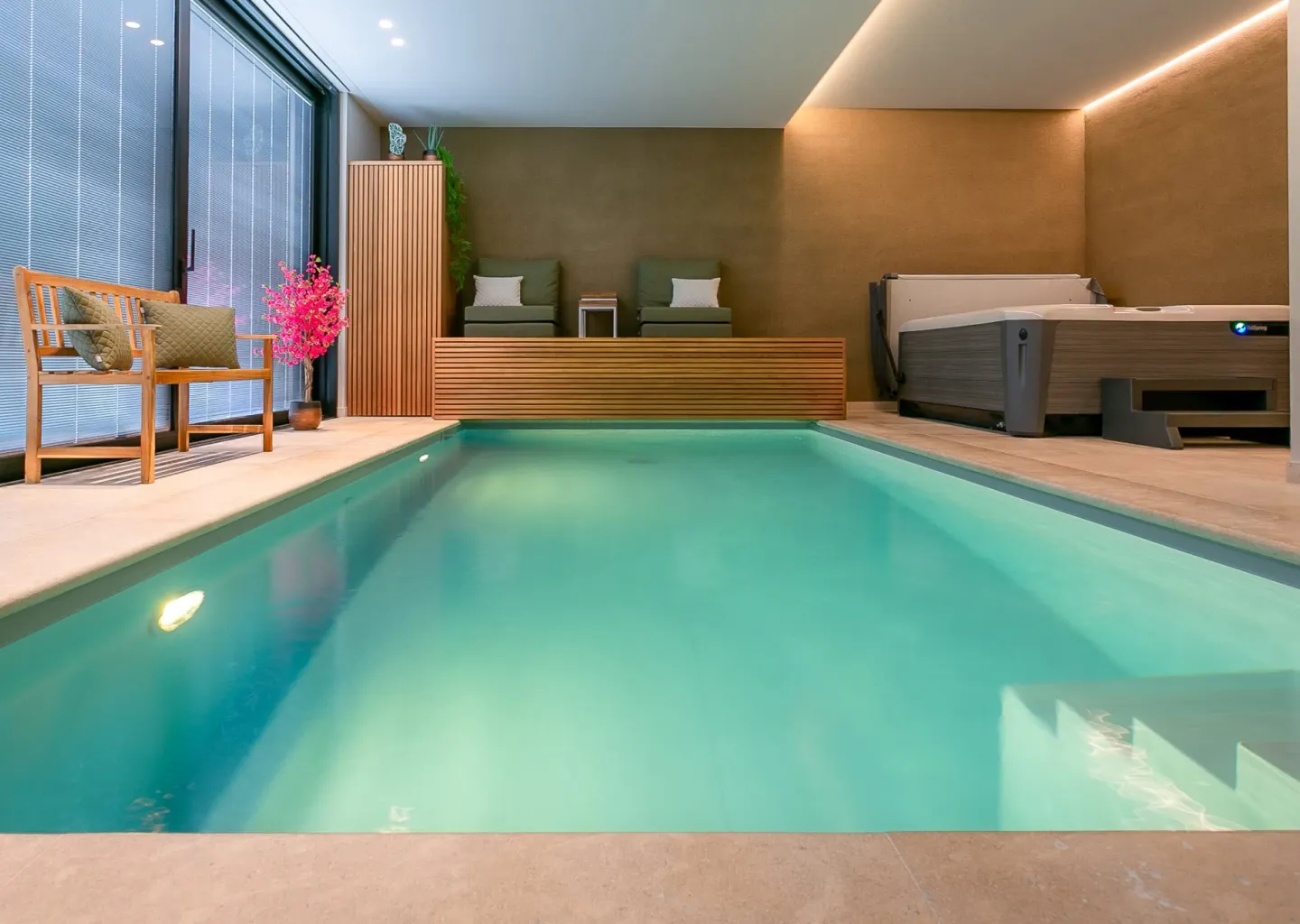 Private wellness met indoor zwembad - sauna en Haman Nieuwpoort the newport lodge